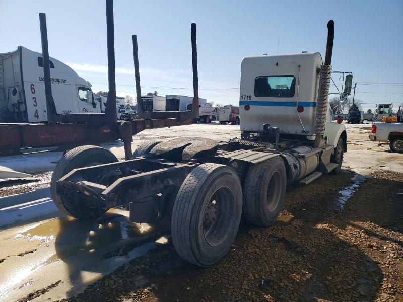 2015 Kenworth T880 Semi Truck