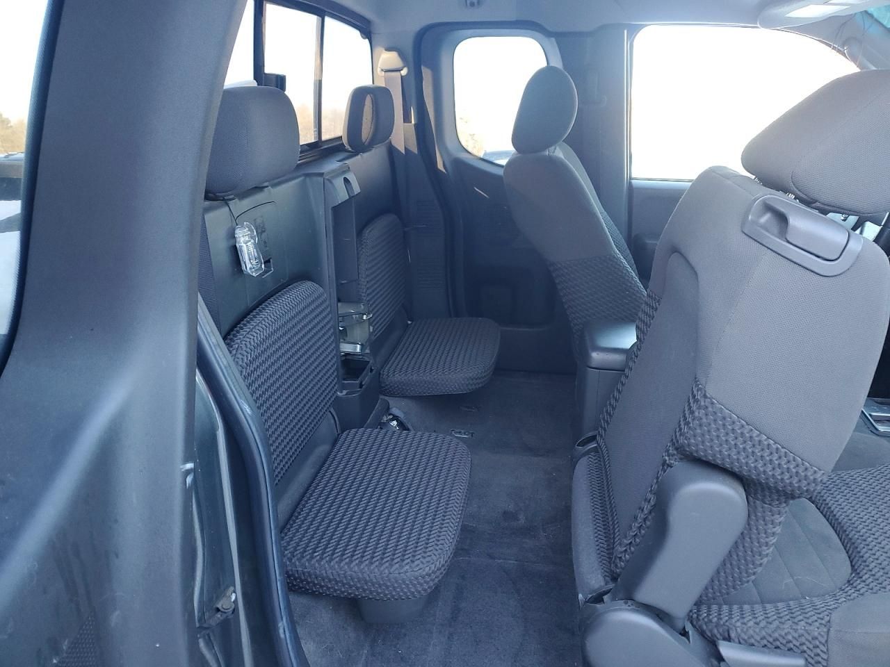 2005 Nissan Frontier King cab le