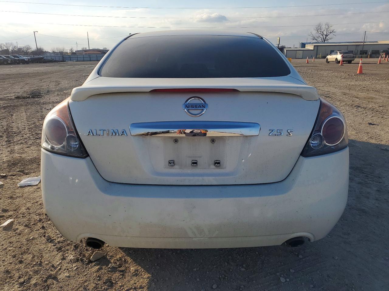 2012 Nissan Altima Base