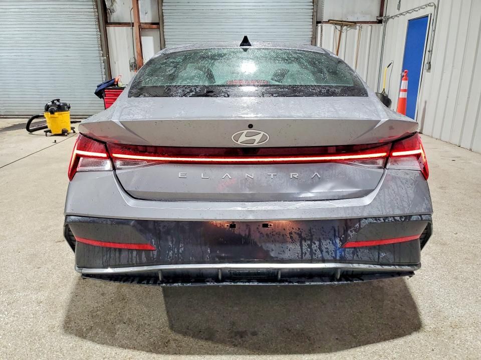 2025 Hyundai Elantra sel