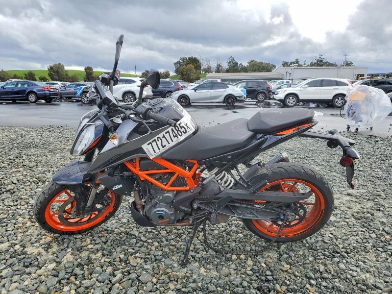 2022 KTM 390 Duke