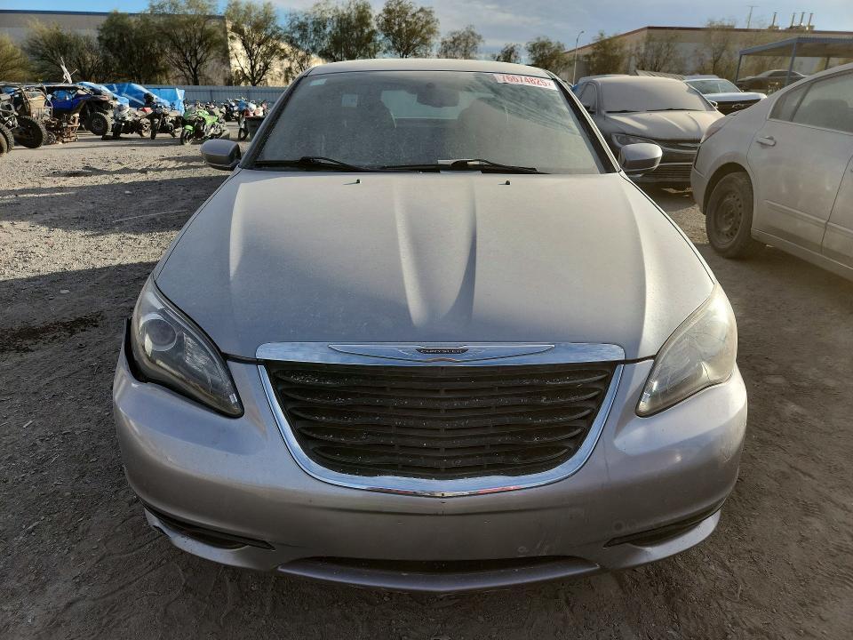 2013 Chrysler 200 Limited