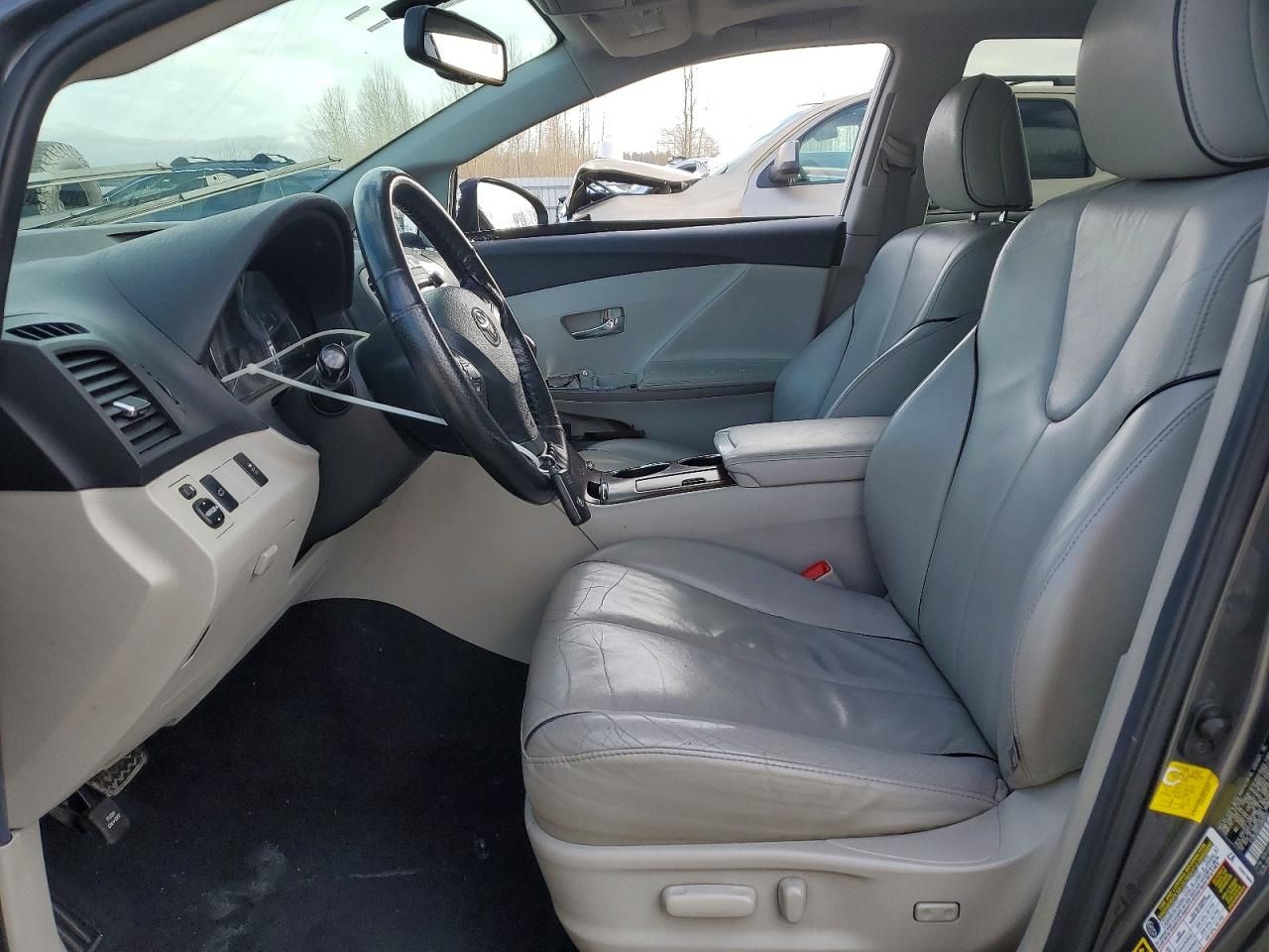 2012 Toyota Venza le