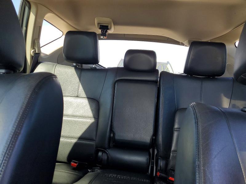 2012 Nissan Murano s