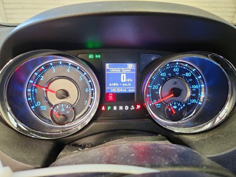 2014 Chrysler Town & Country s