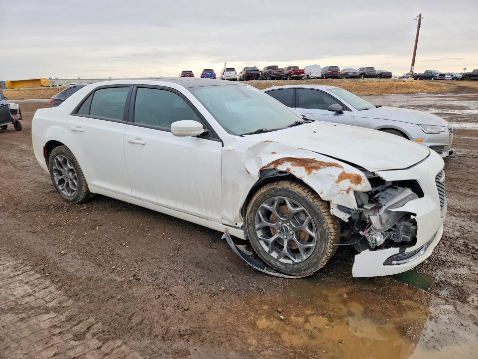 2015 Chrysler 300 s