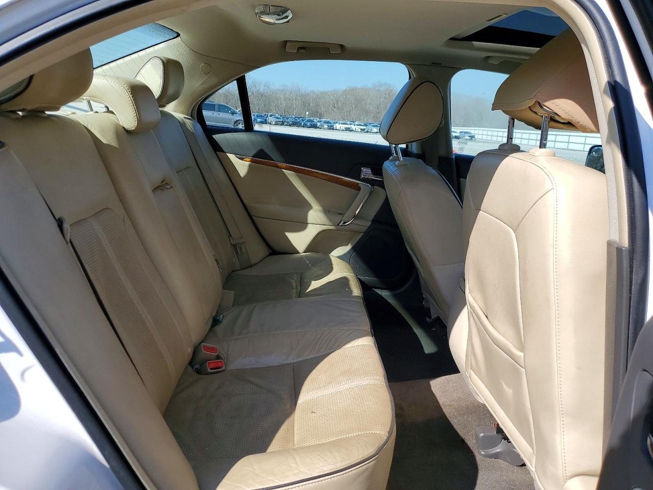 2011 Lincoln MKZ