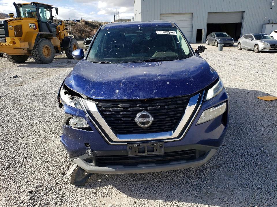 2022 Nissan Rogue sv