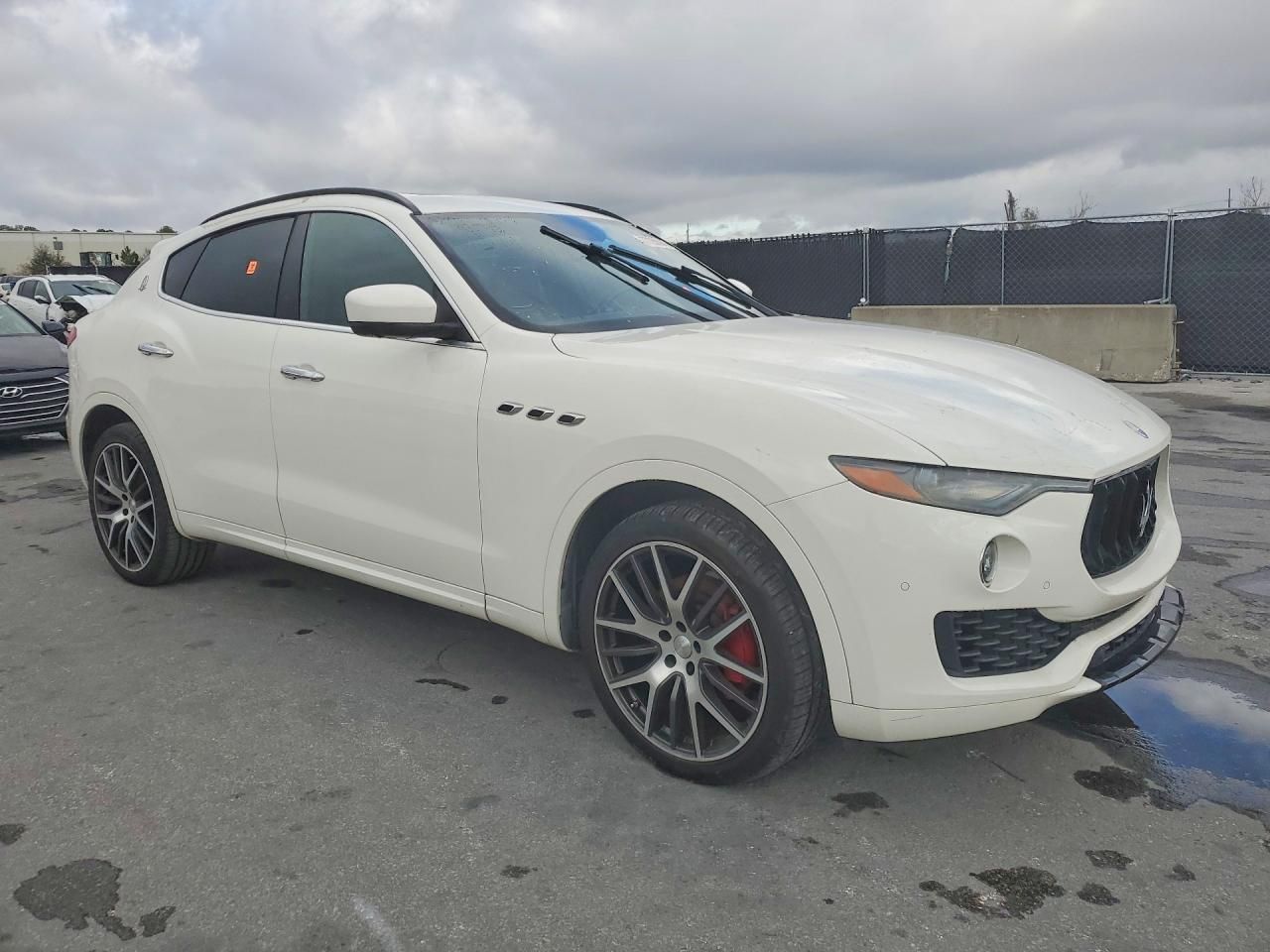2017 Maserati Levante Sport