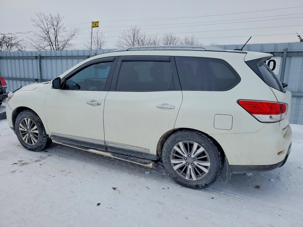 2015 Nissan Pathfinder s