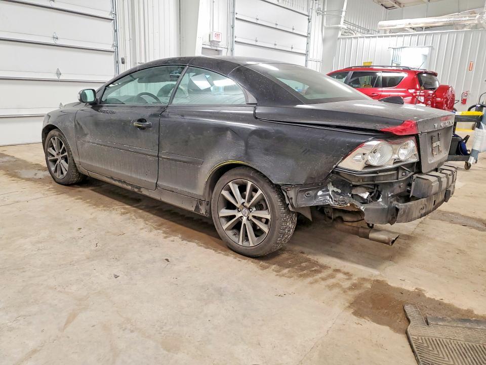 2010 Volvo C70 T5