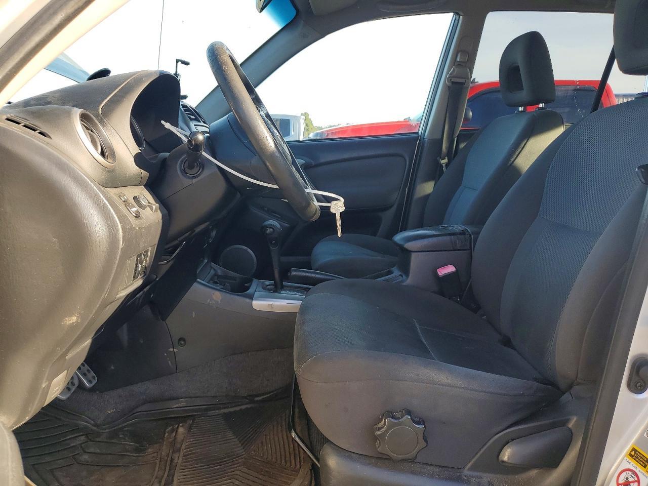 2005 Toyota Rav4 Base