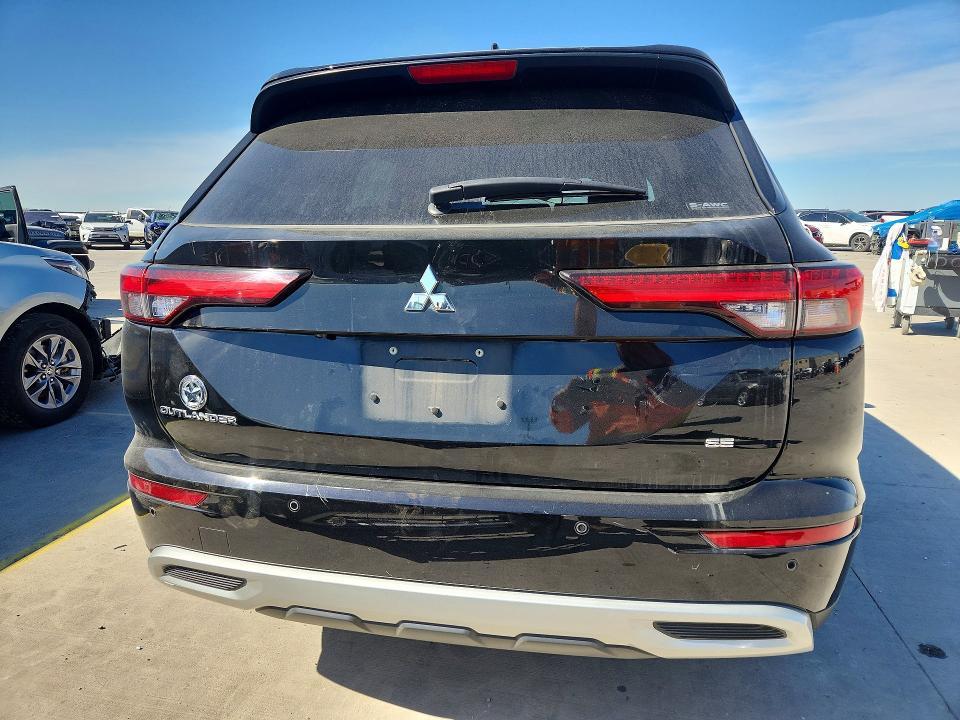 2022 Mitsubishi Outlander se