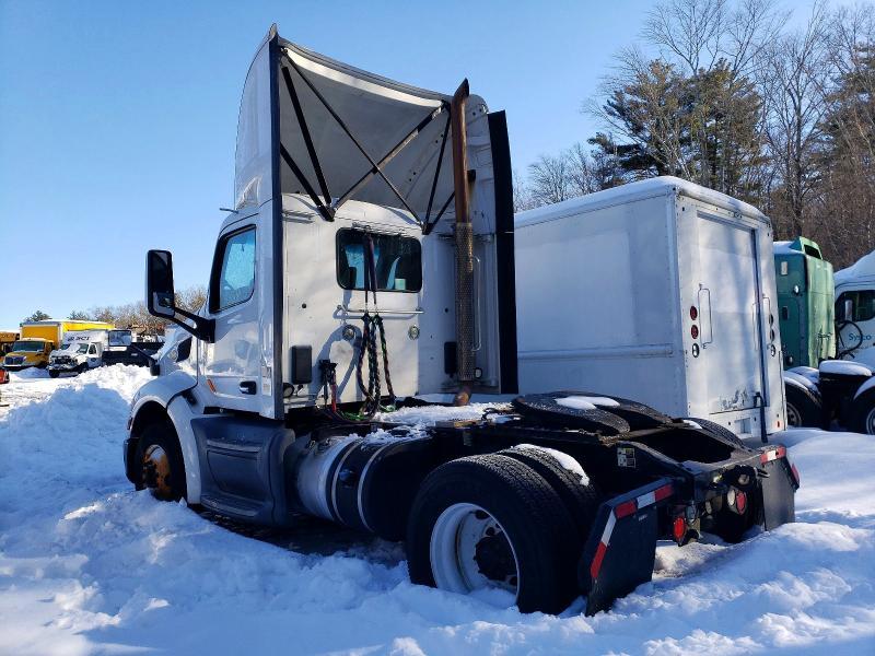 2017 Peterbilt 579 Semi Truck