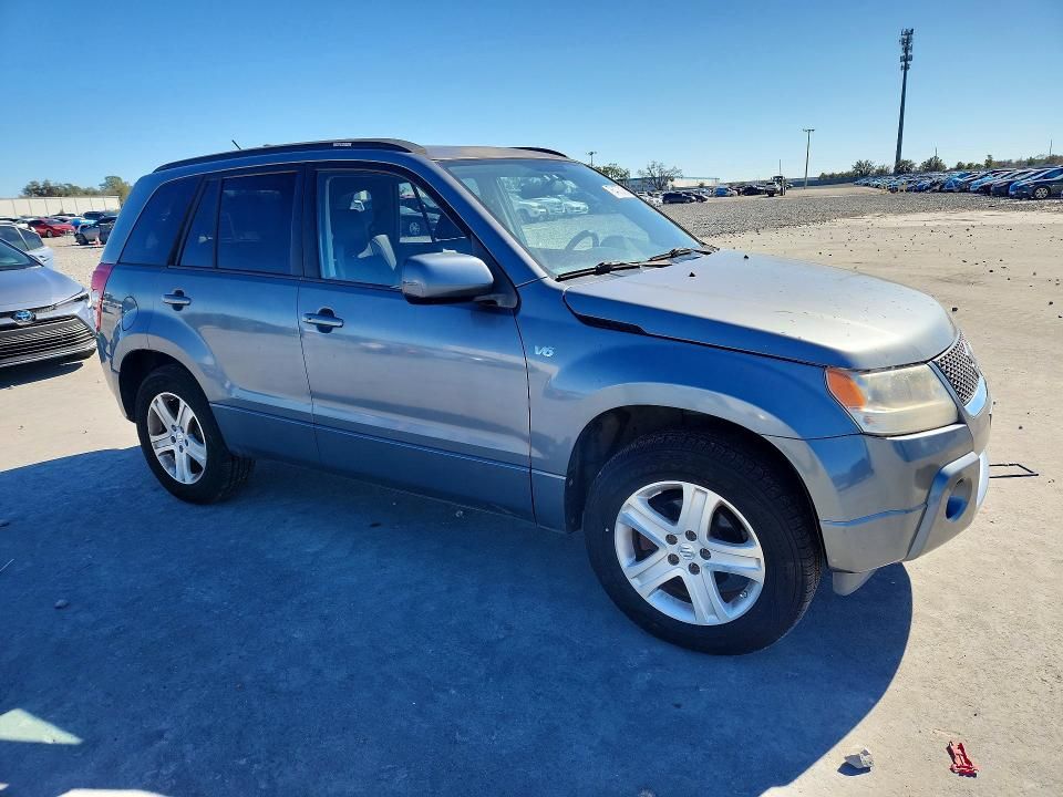 2007 Suzuki Grand Vitara Luxury