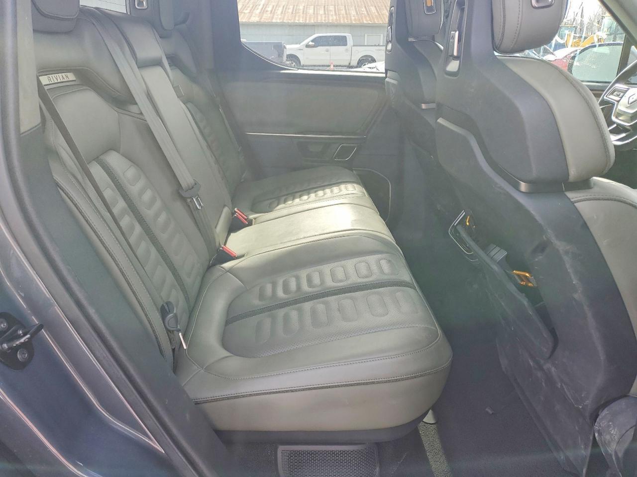 2023 Rivian R1T
