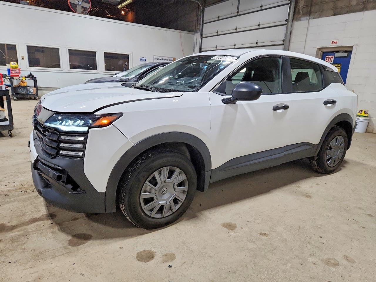 2025 Nissan Kicks s