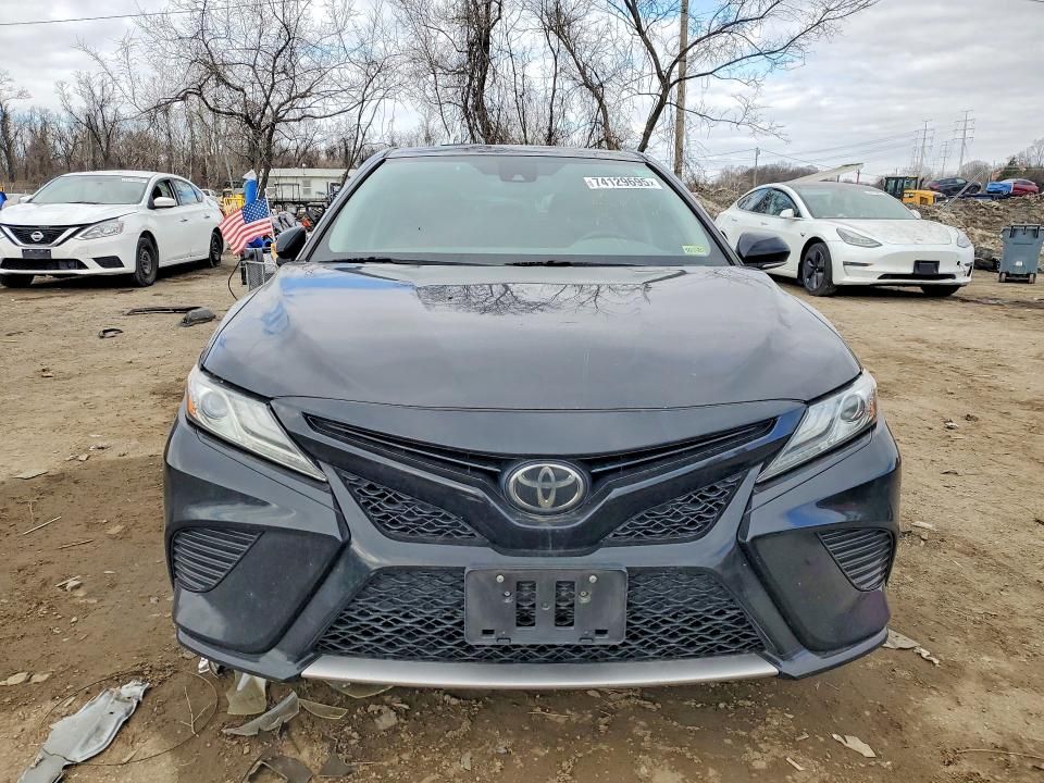 2019 Toyota Camry xse