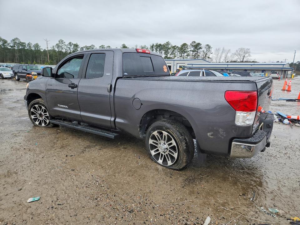 2013 Toyota Tundra Double cab SR5