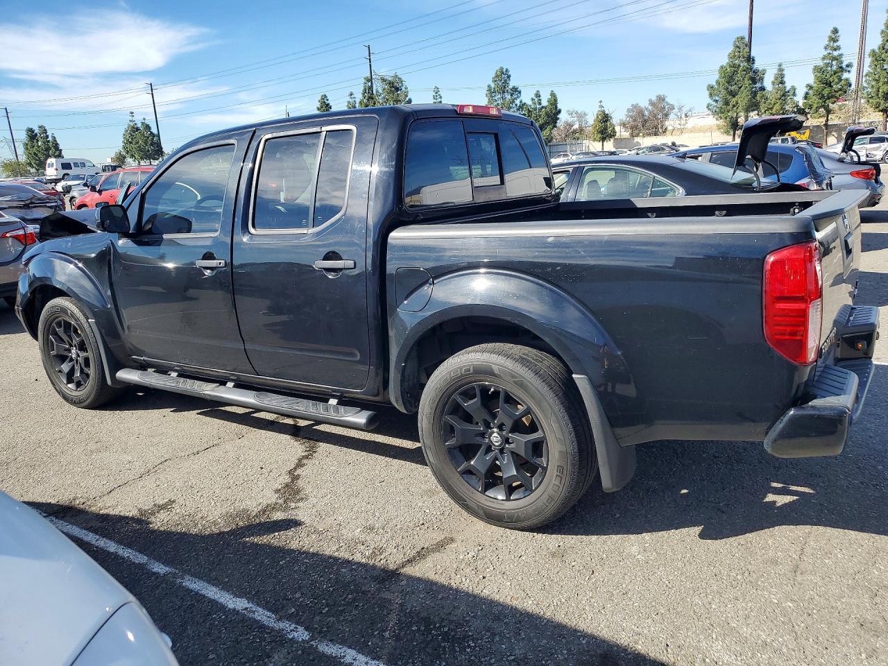 2018 Nissan Frontier SV