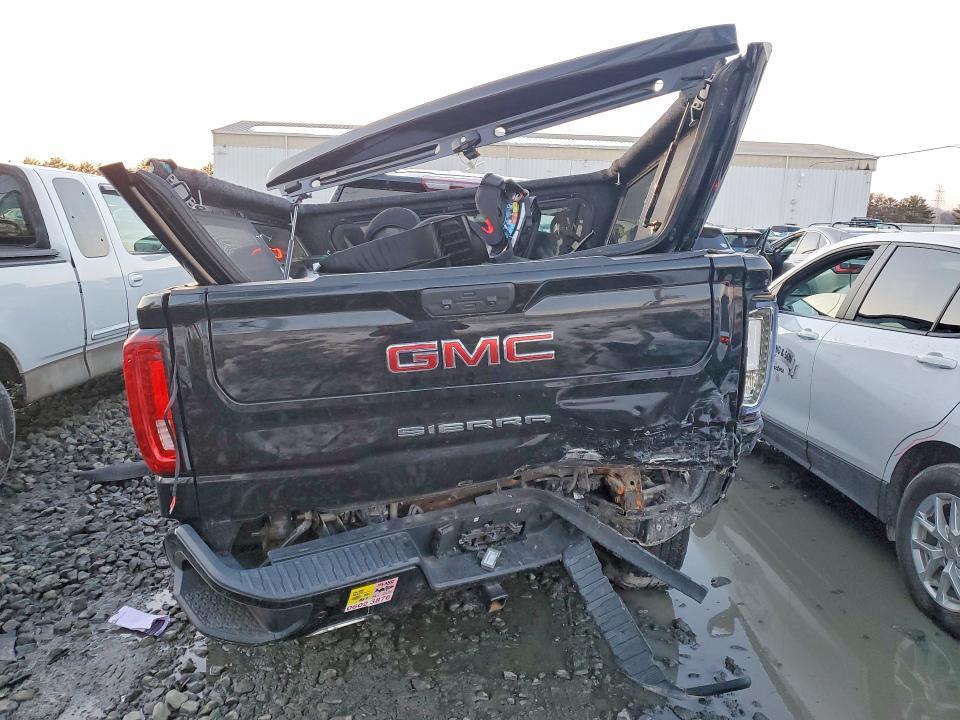 2023 GMC Sierra K1500 AT4