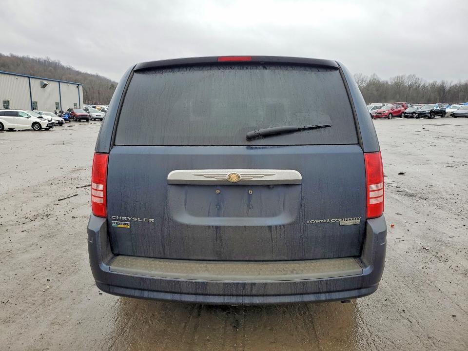 2009 Chrysler Town & Country lx