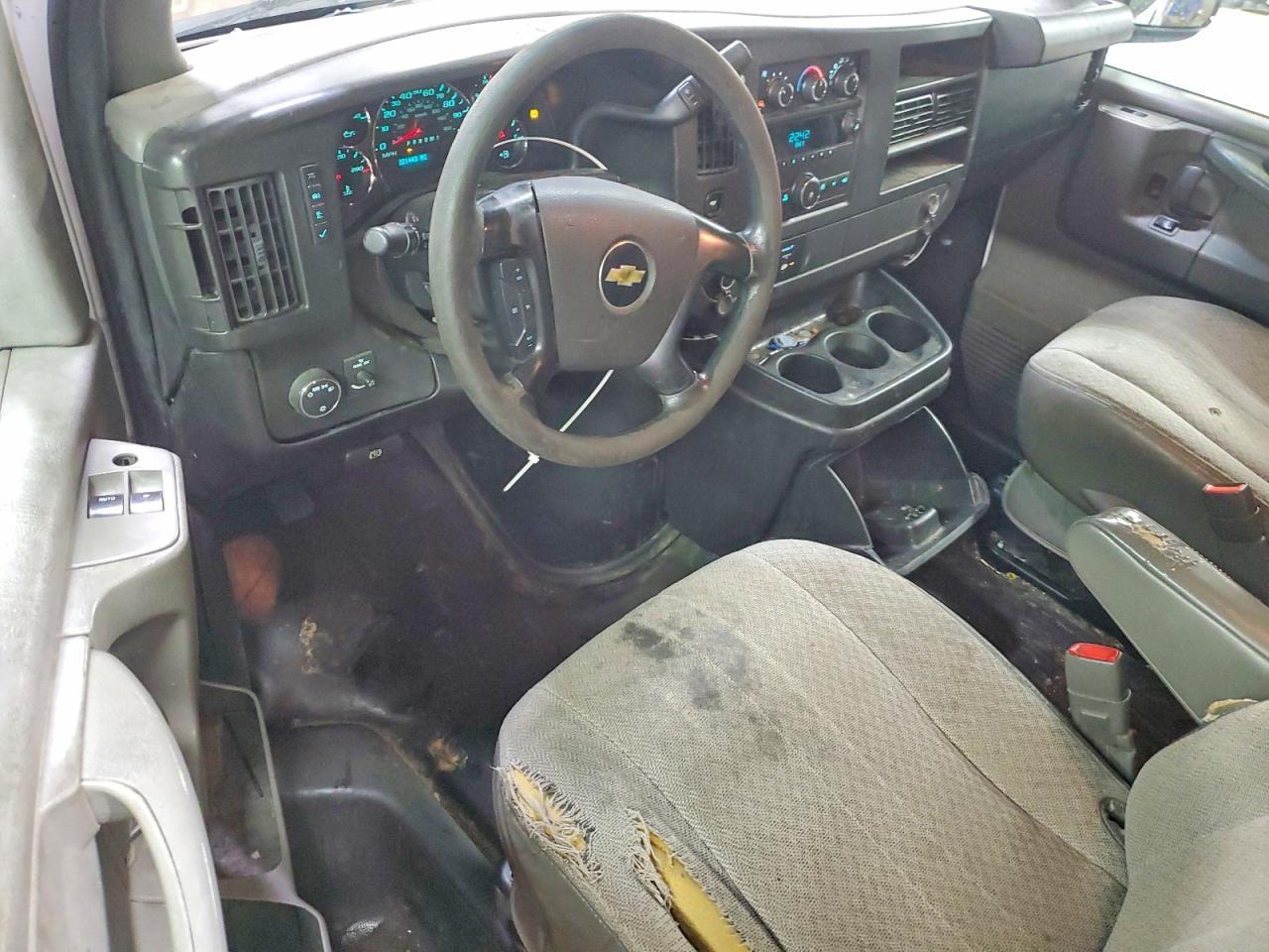 2013 Chev Express G2500