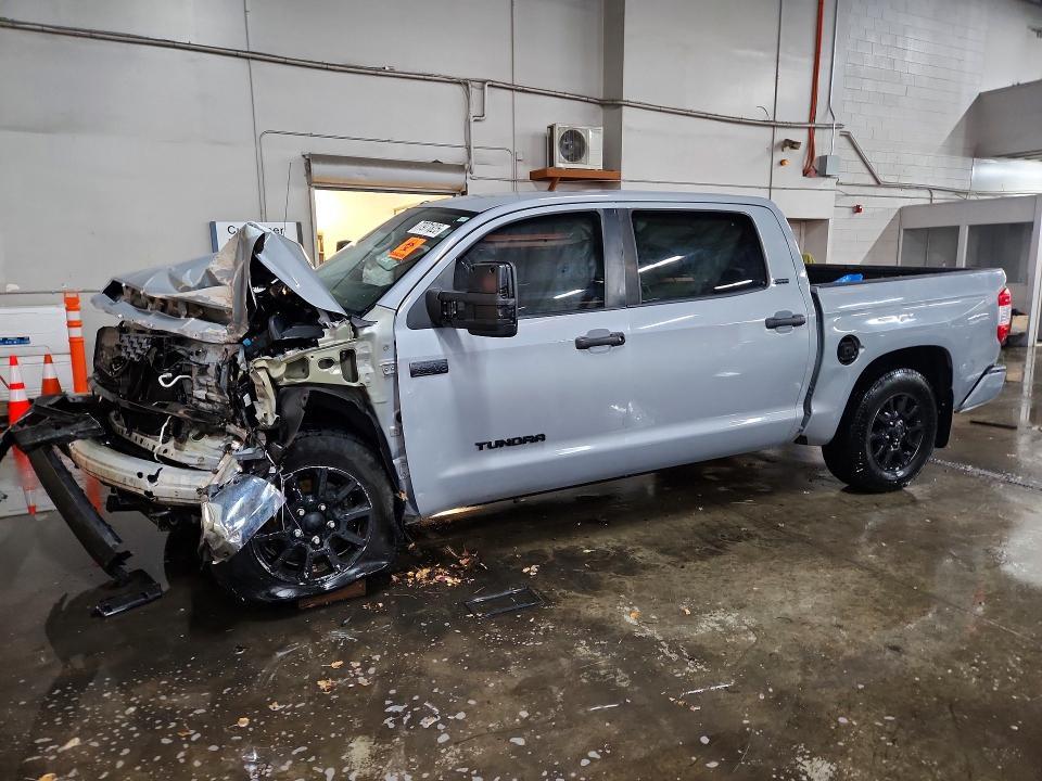 2018 Toyota Tundra Crewmax SR5