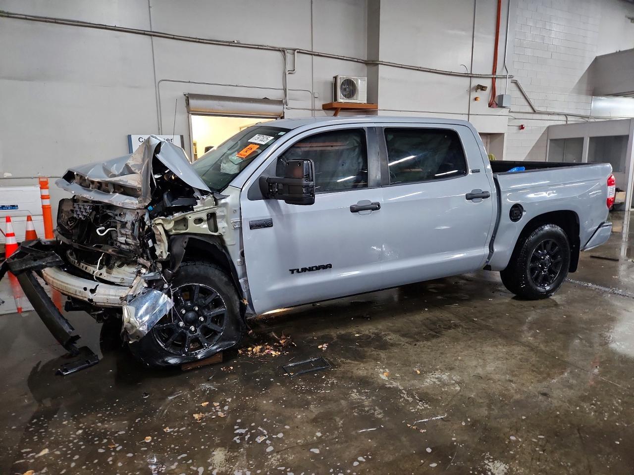 2018 Toyota Tundra Crewmax SR5