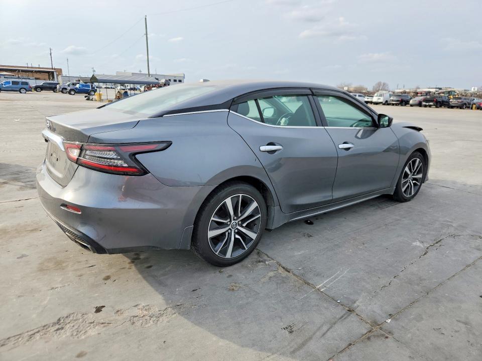 2019 Nissan Maxima s