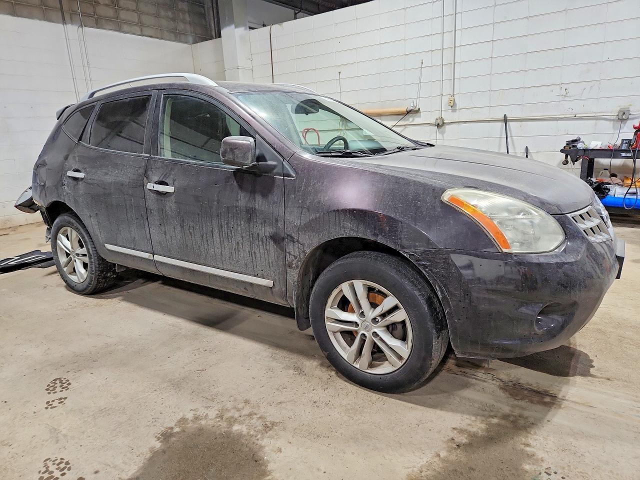 2013 Nissan Rogue s