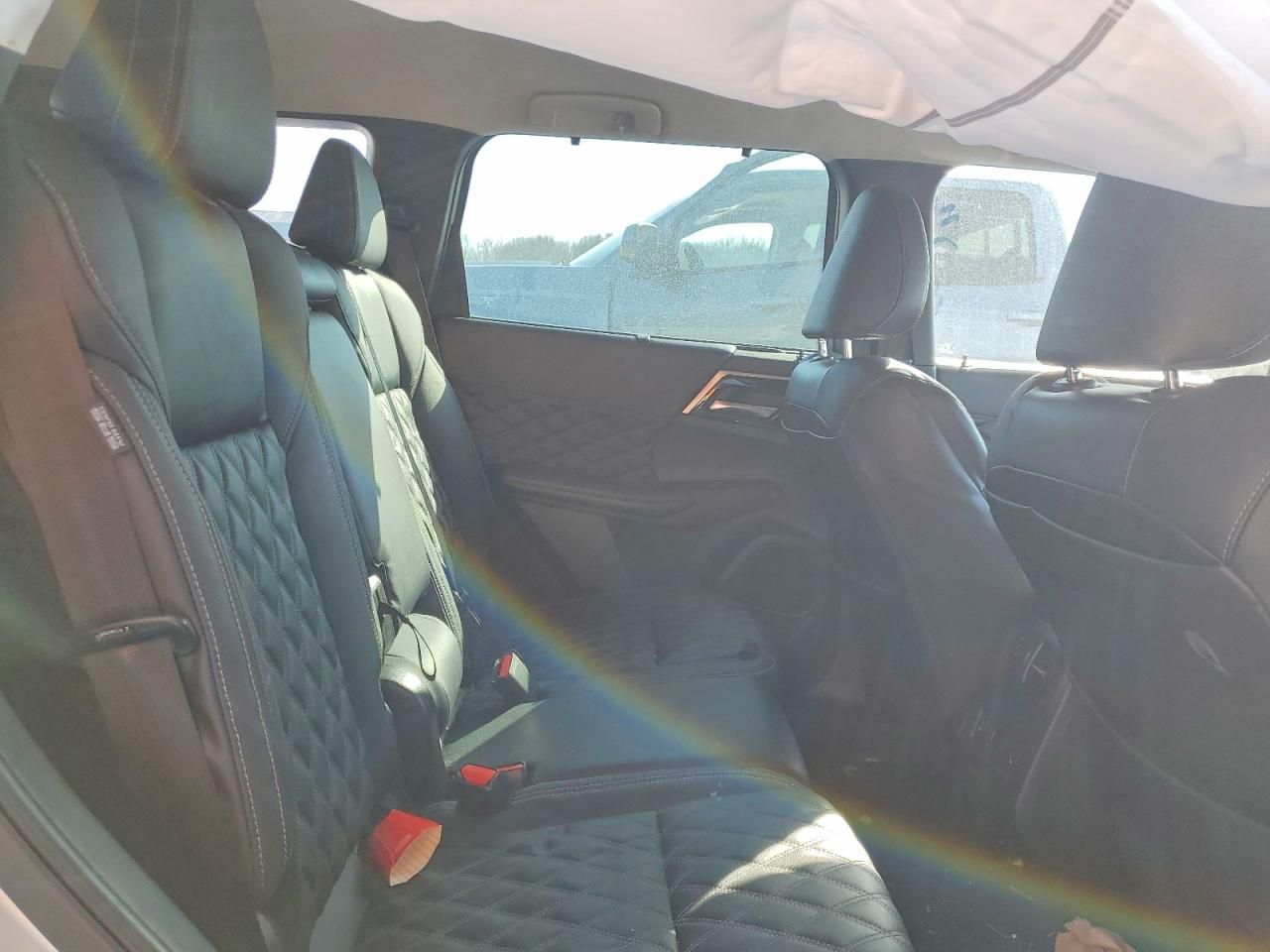 2023 Mitsubishi Outlander sel