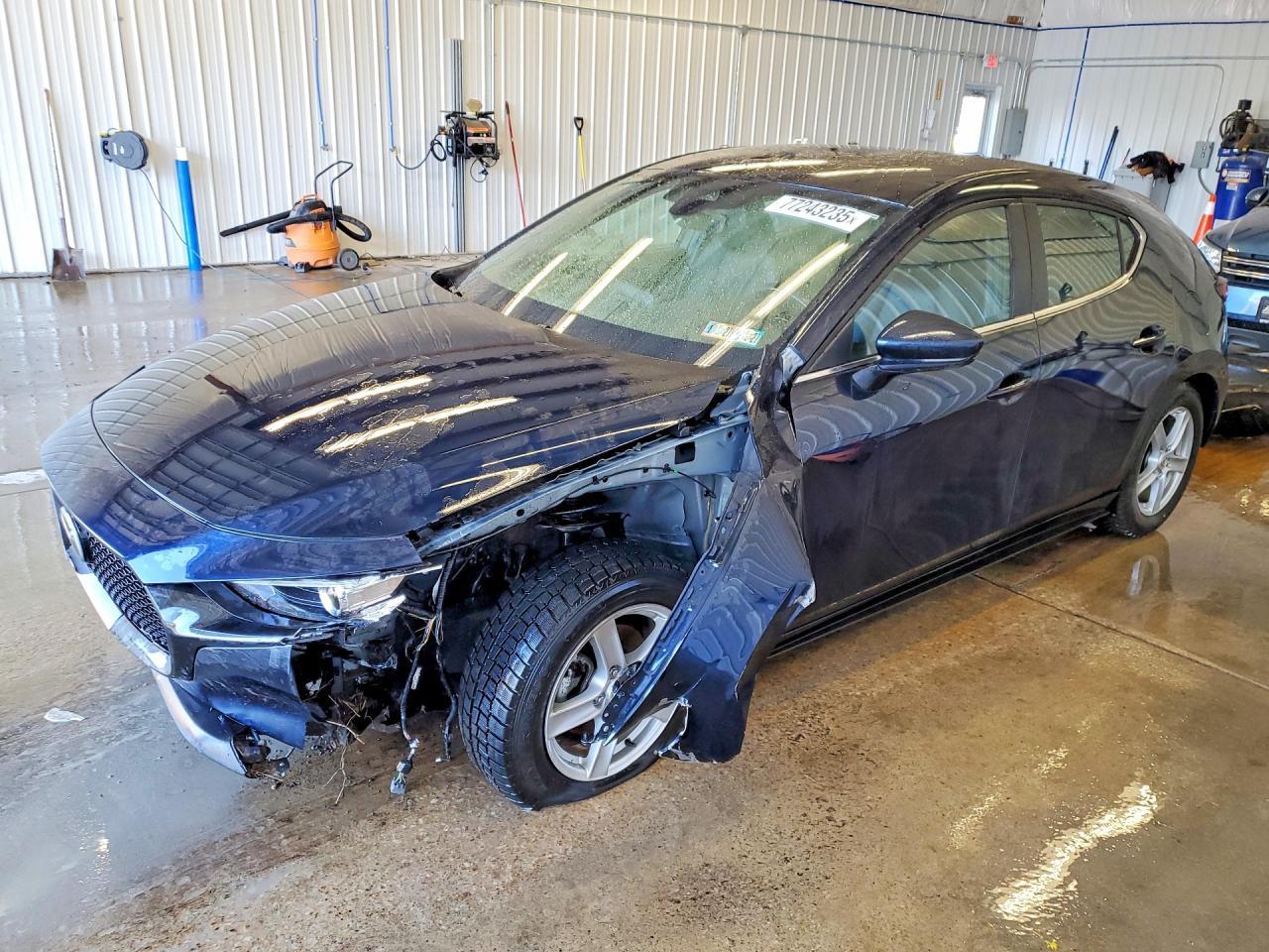 2023 Mazda 3 Select