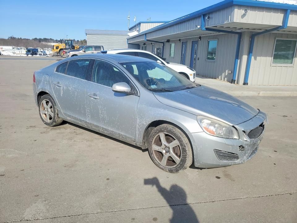 2013 Volvo S60 T5