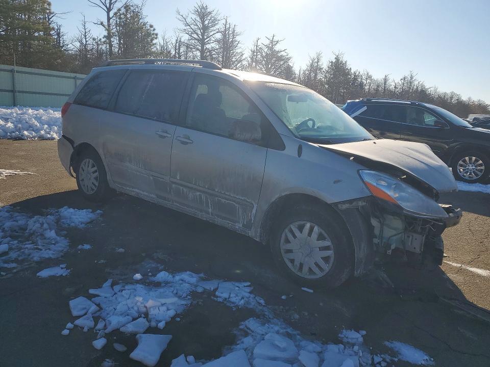 2009 Toyota Sienna ce