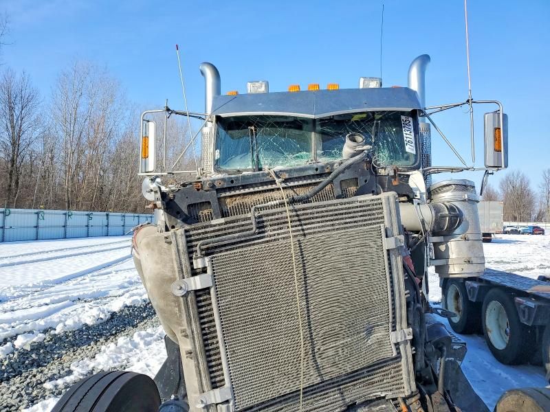 2012 Kenworth Construction W900