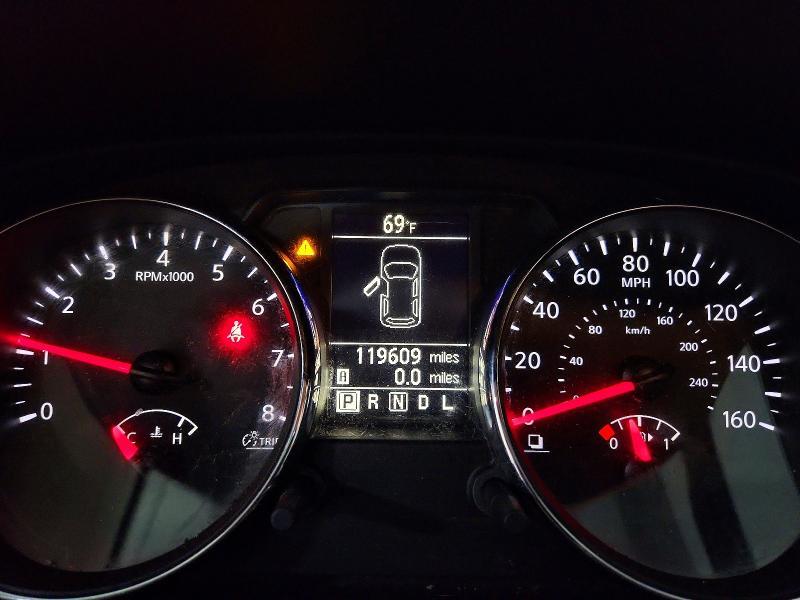 2012 Nissan Rogue s