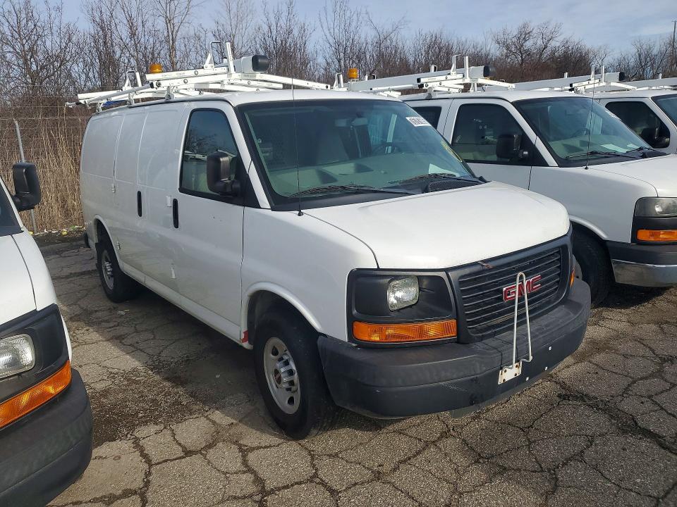 2016 GMC Savana 2500 Cargo Utility / Service van