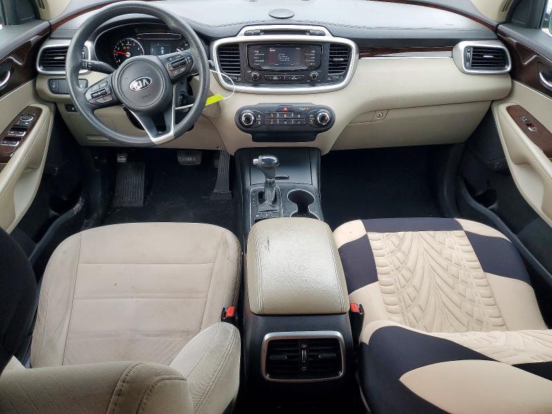 2017 KIA Sorento lx V6