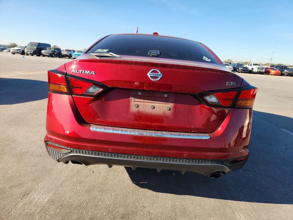2021 Nissan Altima 2.5 sr
