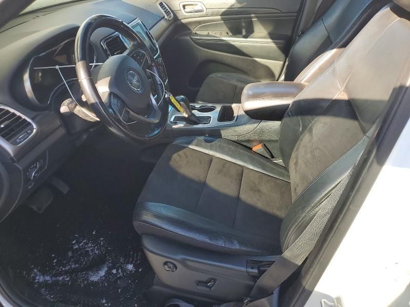 2020 Jeep Grand Cherokee Laredo