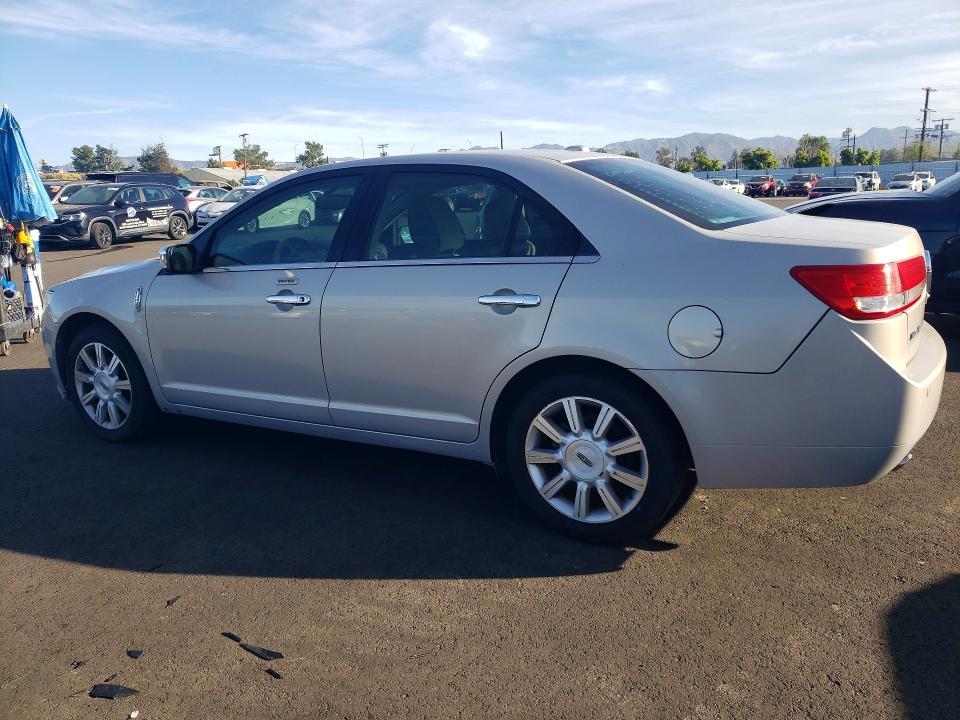 2010 Lincoln Townhouse MKZ