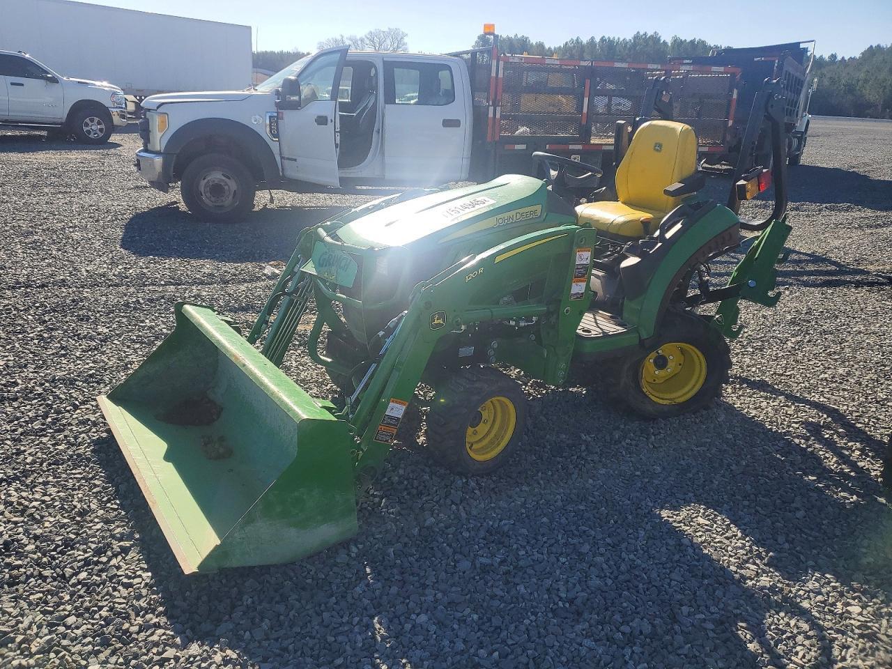 2023 John Deere 1025R Mfwd Tractor