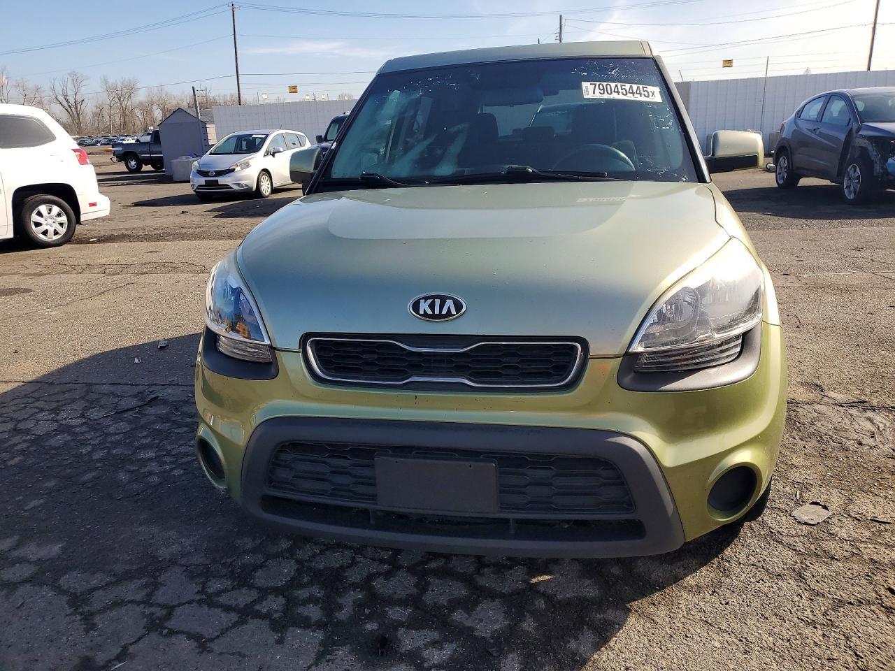 2013 KIA Soul Base