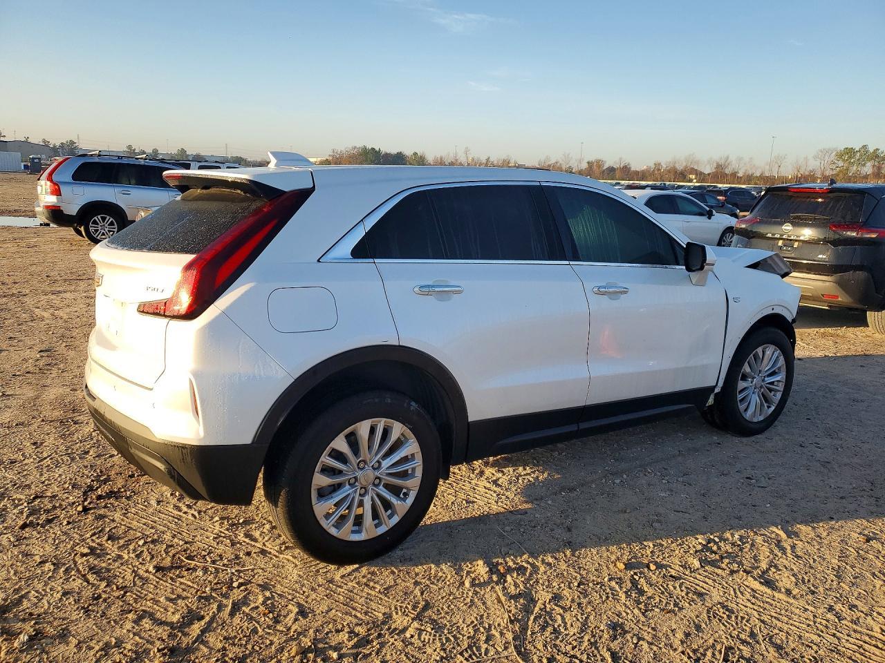 2024 Cadillac XT4 Luxury