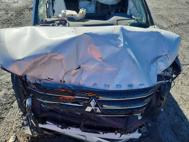 2023 Mitsubishi Outlander se