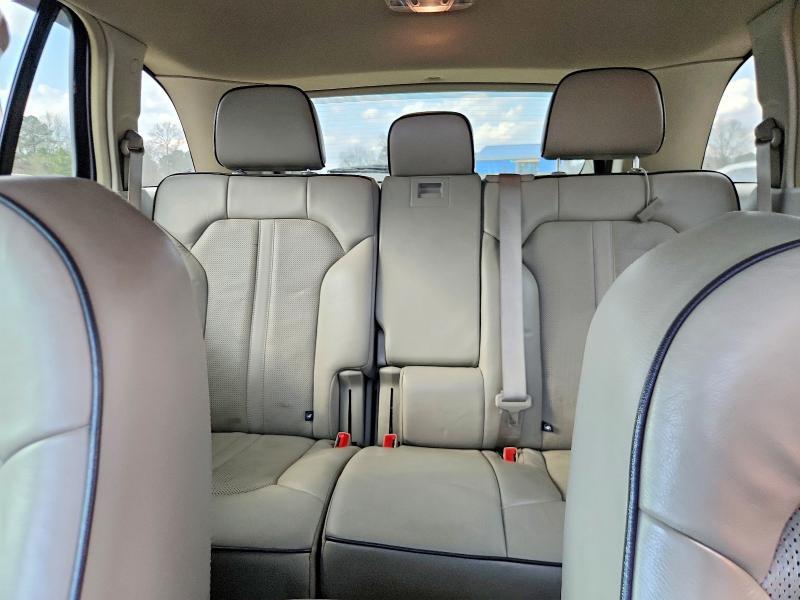 2013 Lincoln Townhouse MKX