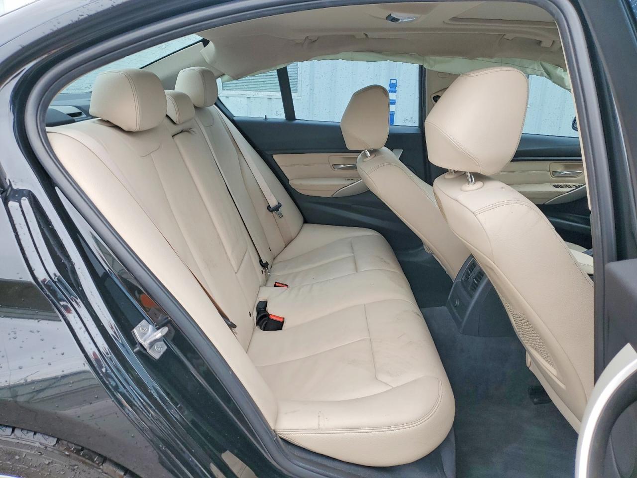 2017 BMW 320 i