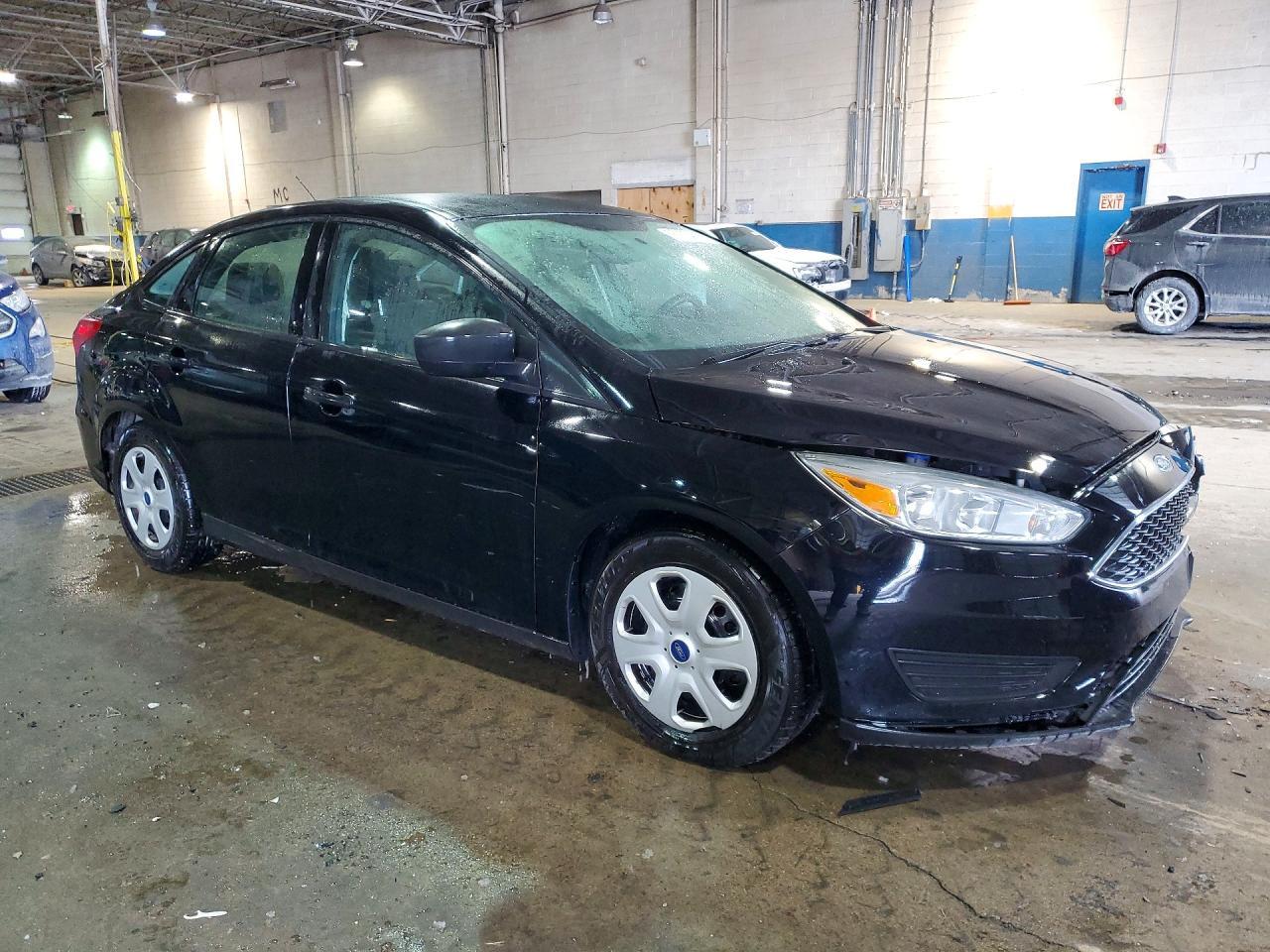 2016 Ford Focus s