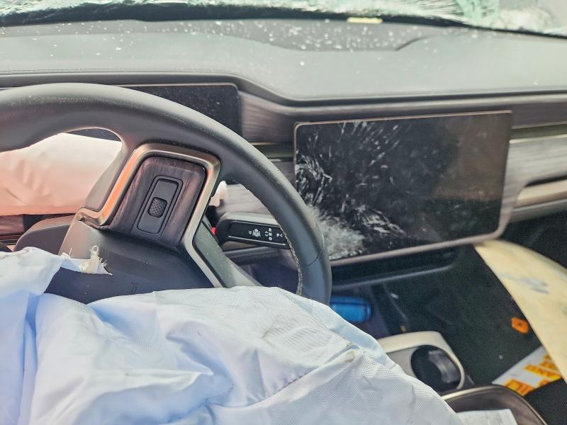 2022 Rivian R1T Adventure